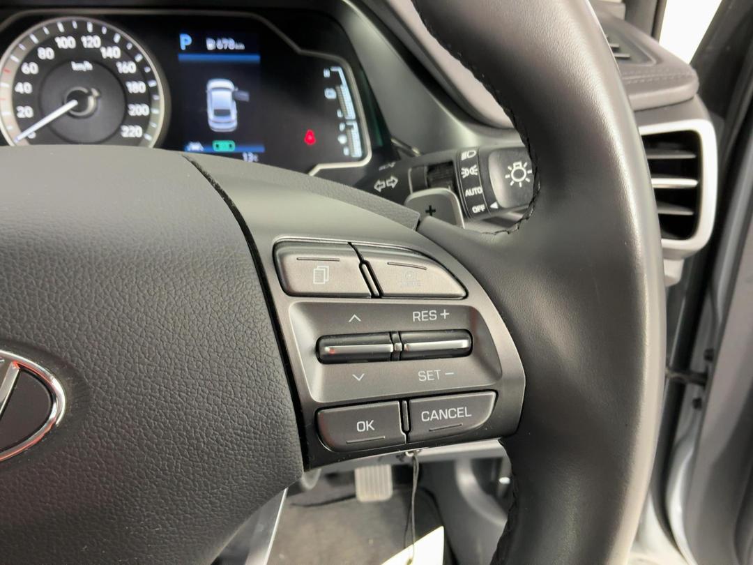 Photo '24' of Hyundai Ioniq