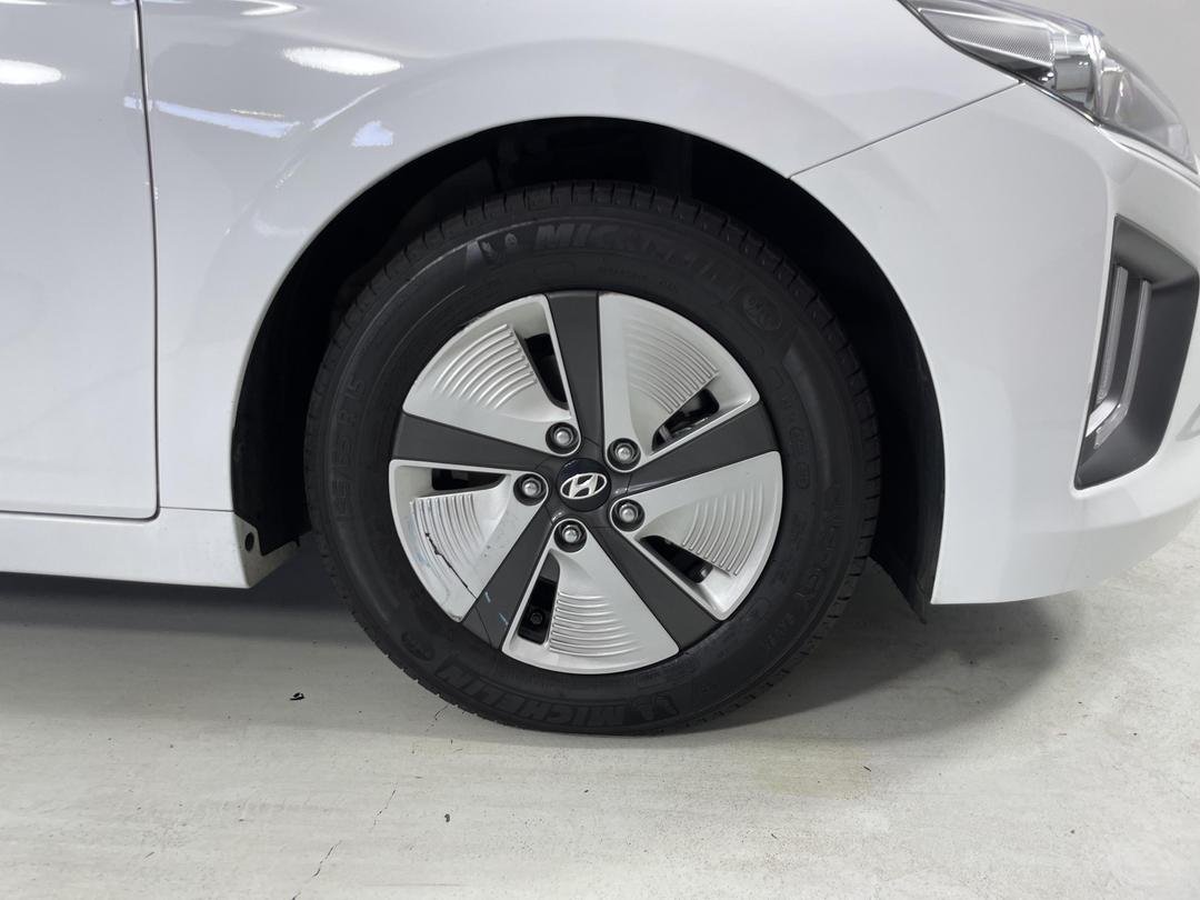 Photo '9' of Hyundai Ioniq