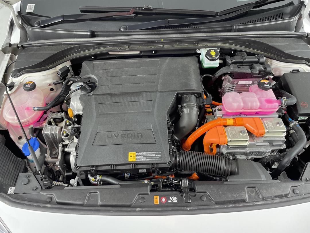 Photo '13' of Hyundai Ioniq