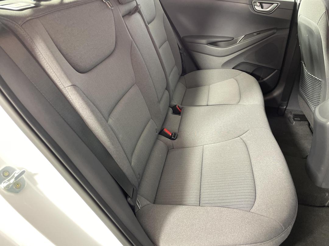 Photo '20' of Hyundai Ioniq