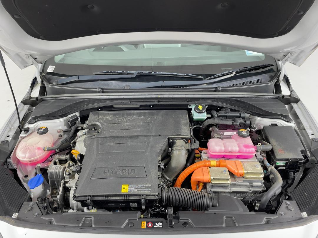 Photo '13' of Hyundai Ioniq