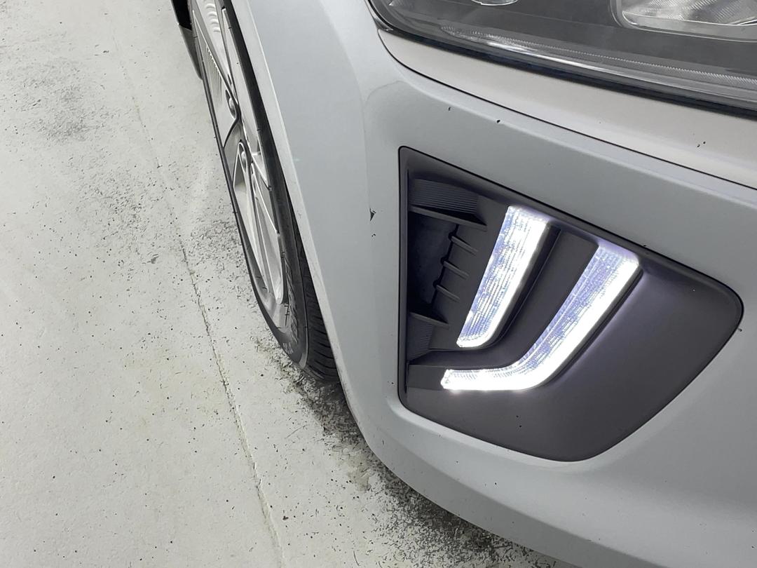 Photo '25' of Hyundai Ioniq