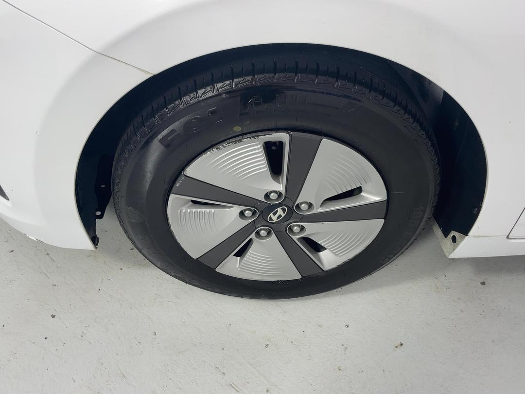Photo '10' of Hyundai Ioniq
