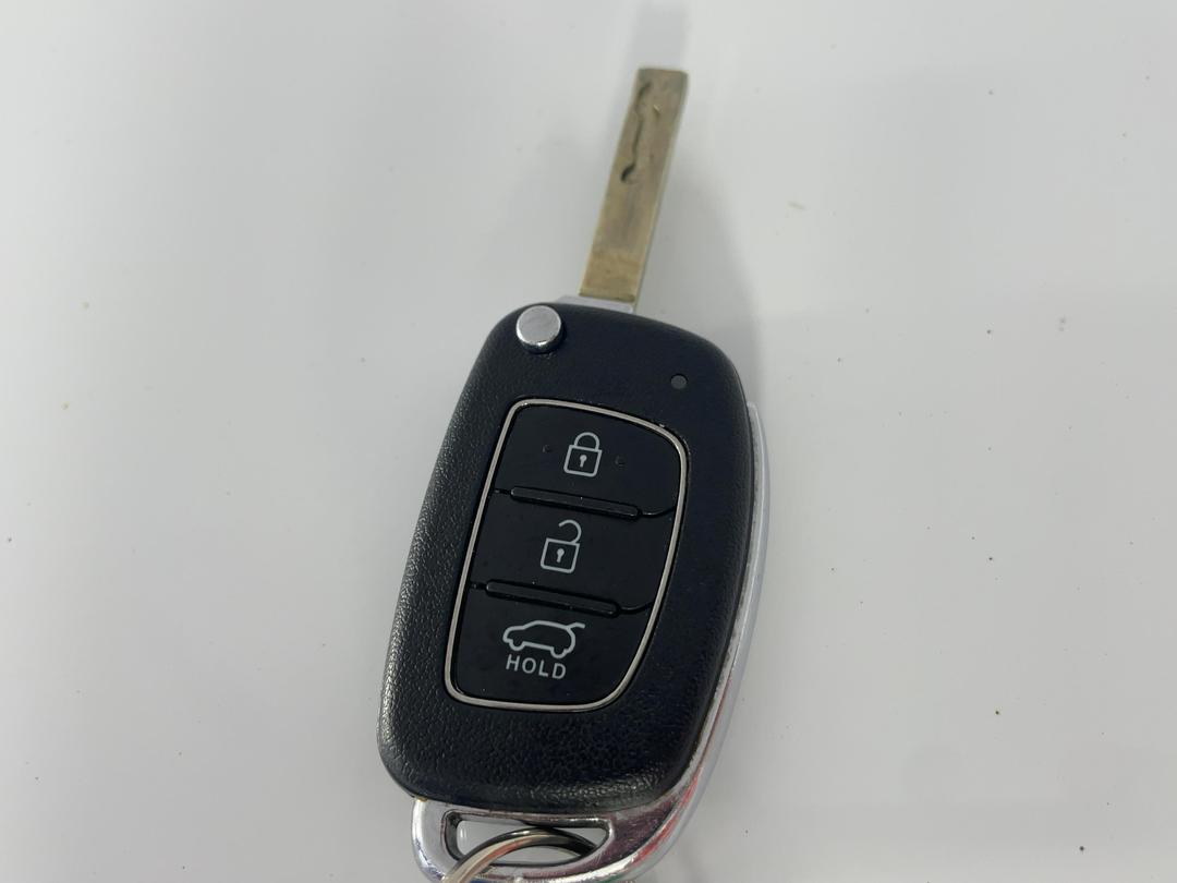 Photo '22' of Hyundai Ioniq