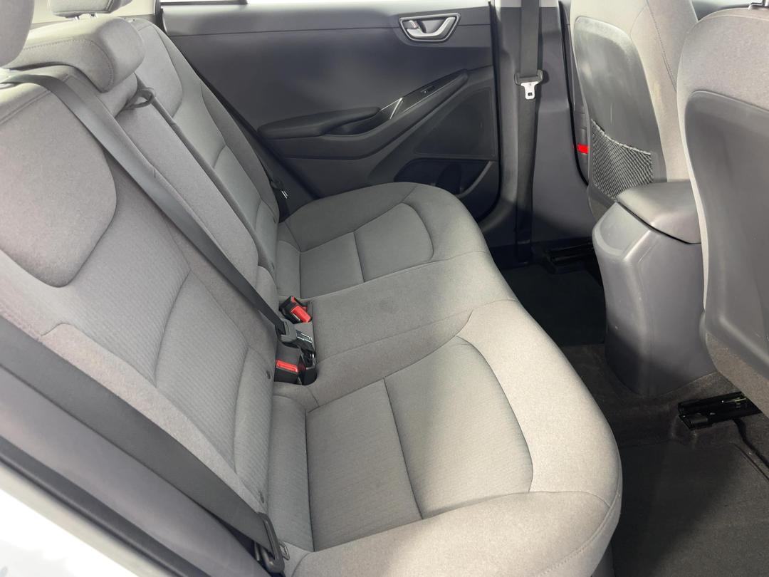 Photo '20' of Hyundai Ioniq