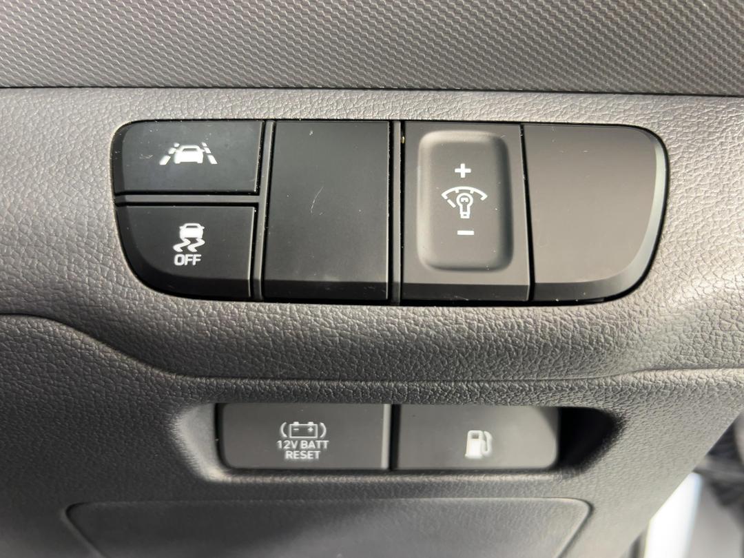 Photo '25' of Hyundai Ioniq