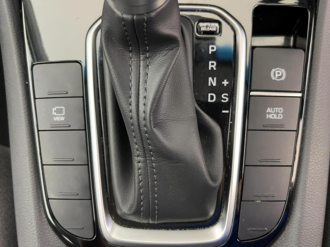 Photo '26' of Hyundai Ioniq