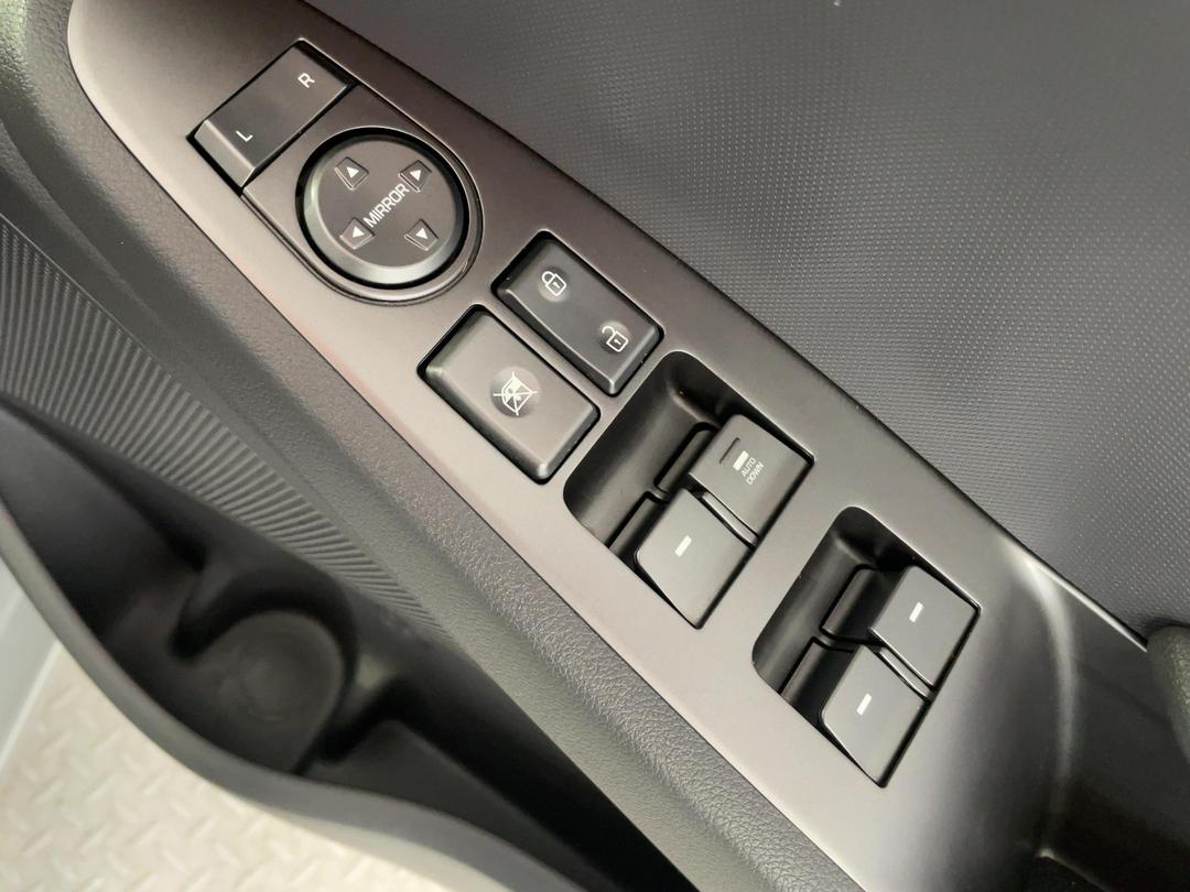 Photo '24' of Hyundai Ioniq