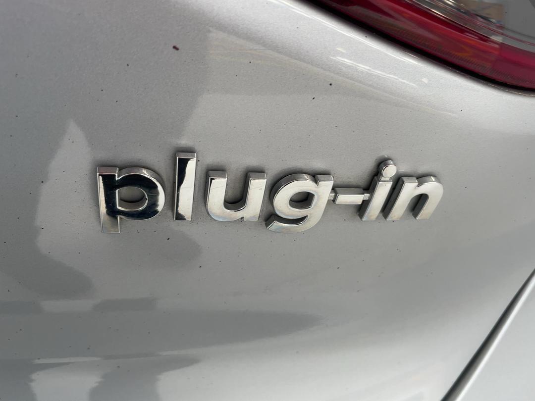 Photo '36' of Hyundai Ioniq