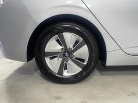 Photo '12' of Hyundai Ioniq
