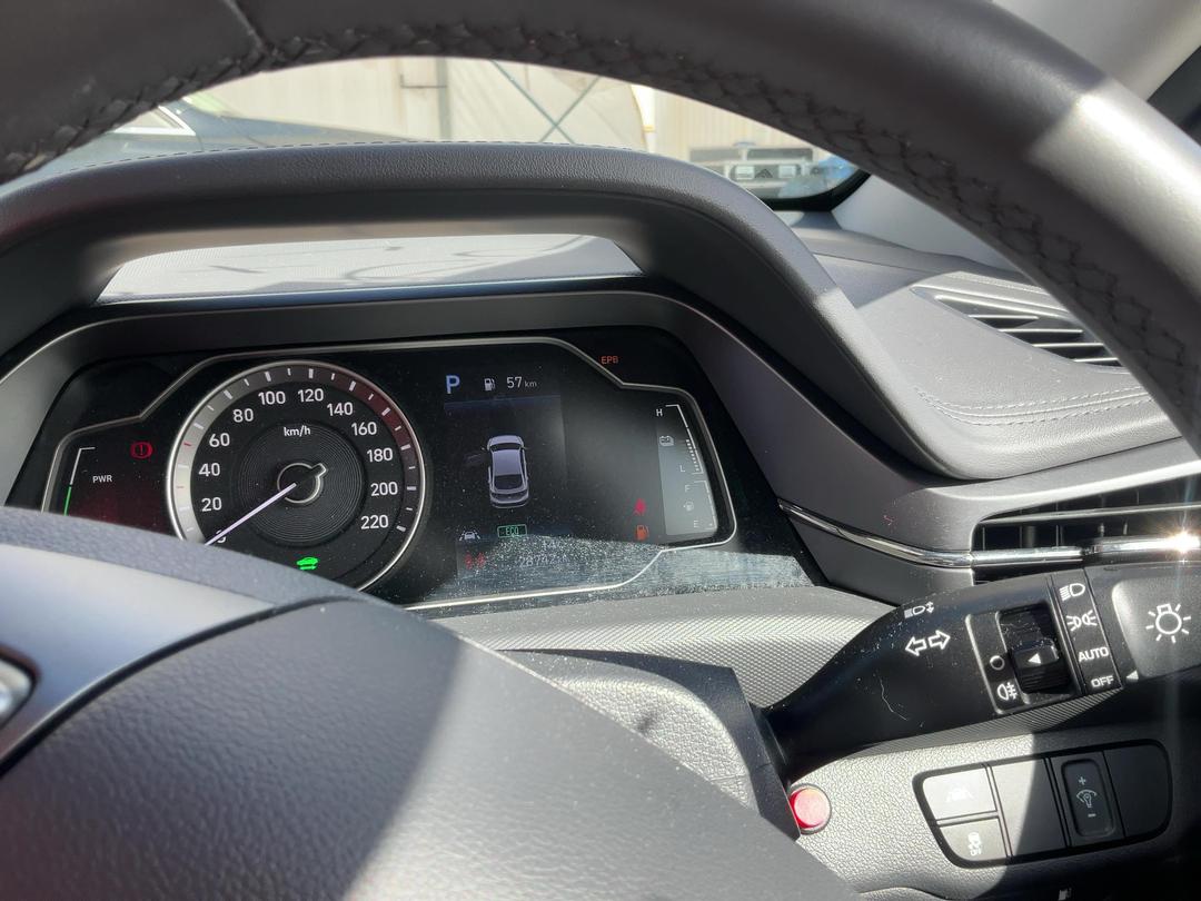 Photo '29' of Hyundai Ioniq Hybrid Photo '29' of Hyundai Ioniq Hybrid