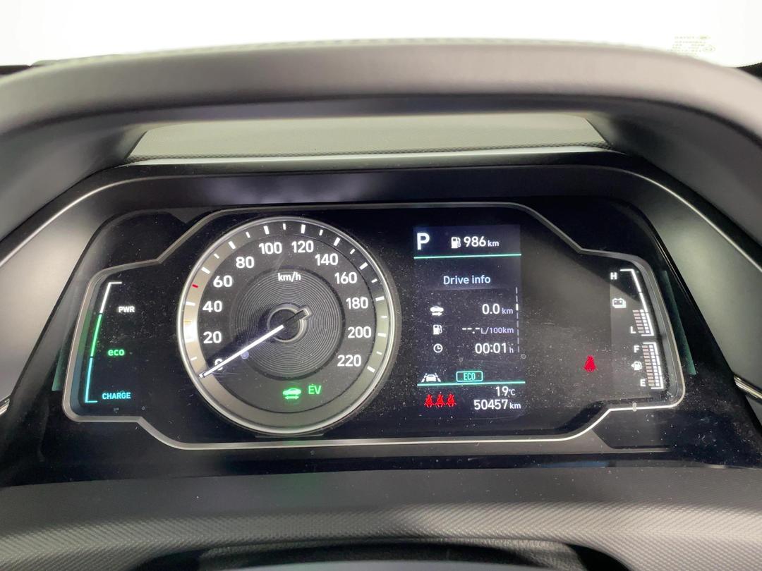 Photo '21' of Hyundai Ioniq