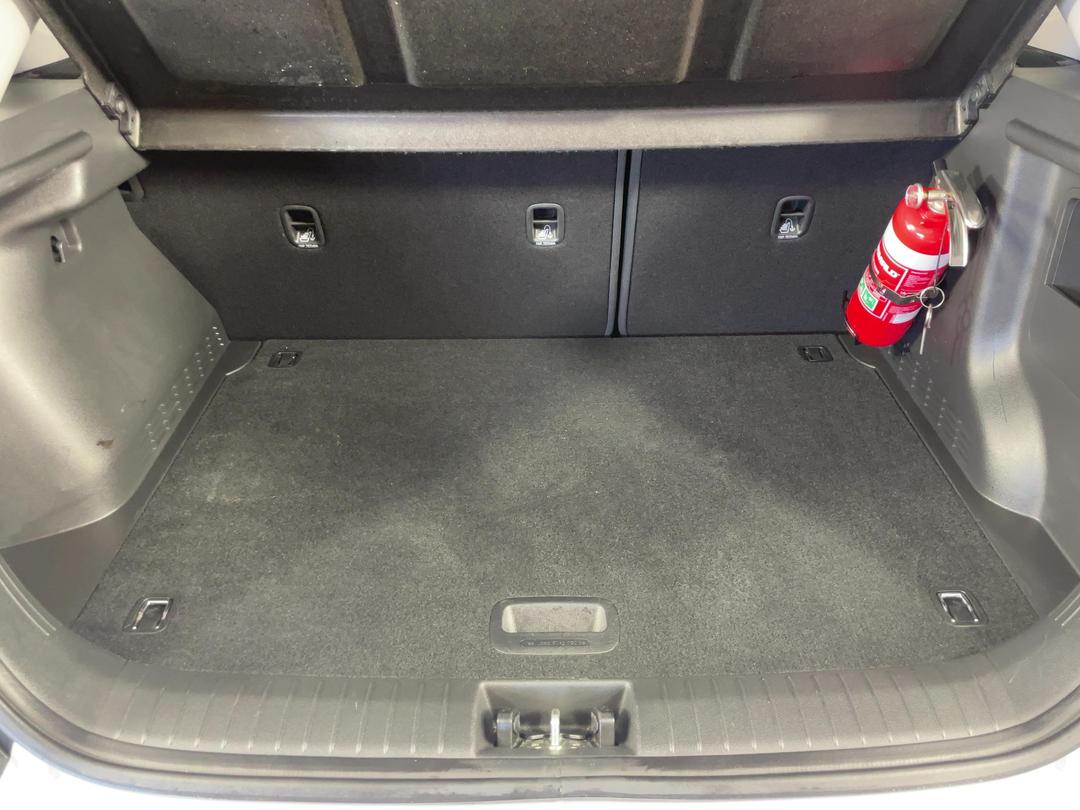 Photo '14' of Hyundai Kona