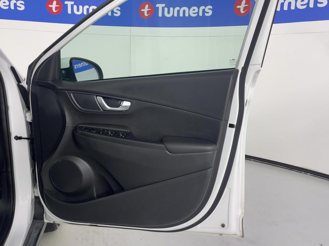 Photo '15' of Hyundai Kona