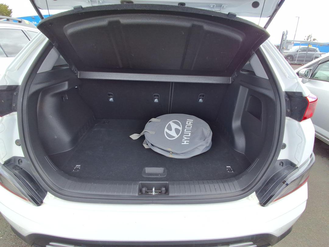Photo '14' of Hyundai Kona