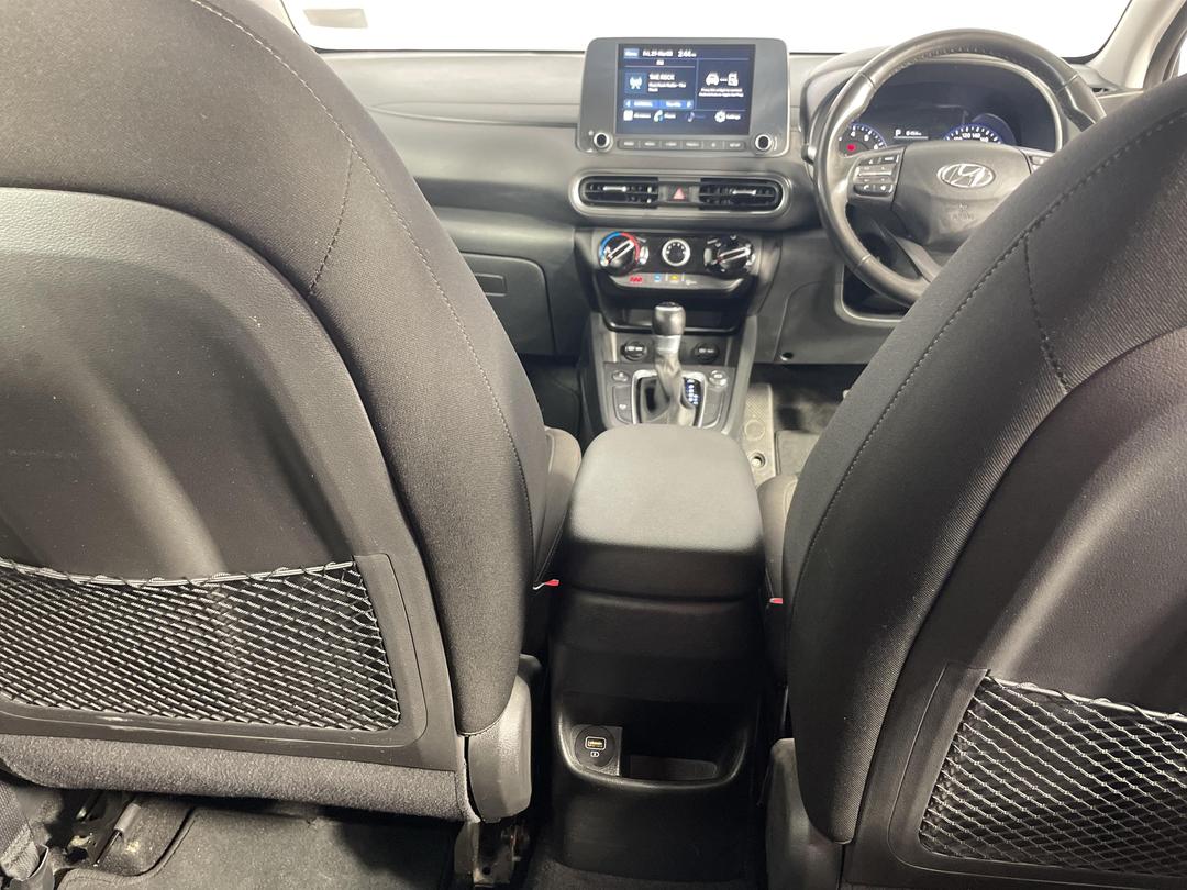Photo '18' of Hyundai Kona