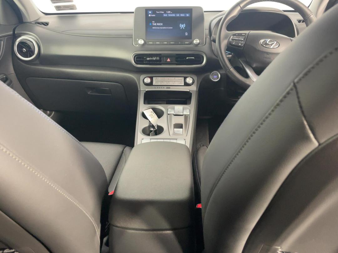 Photo '18' of Hyundai Kona