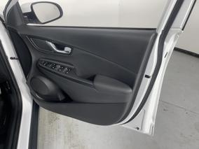 Photo '15' of Hyundai Kona