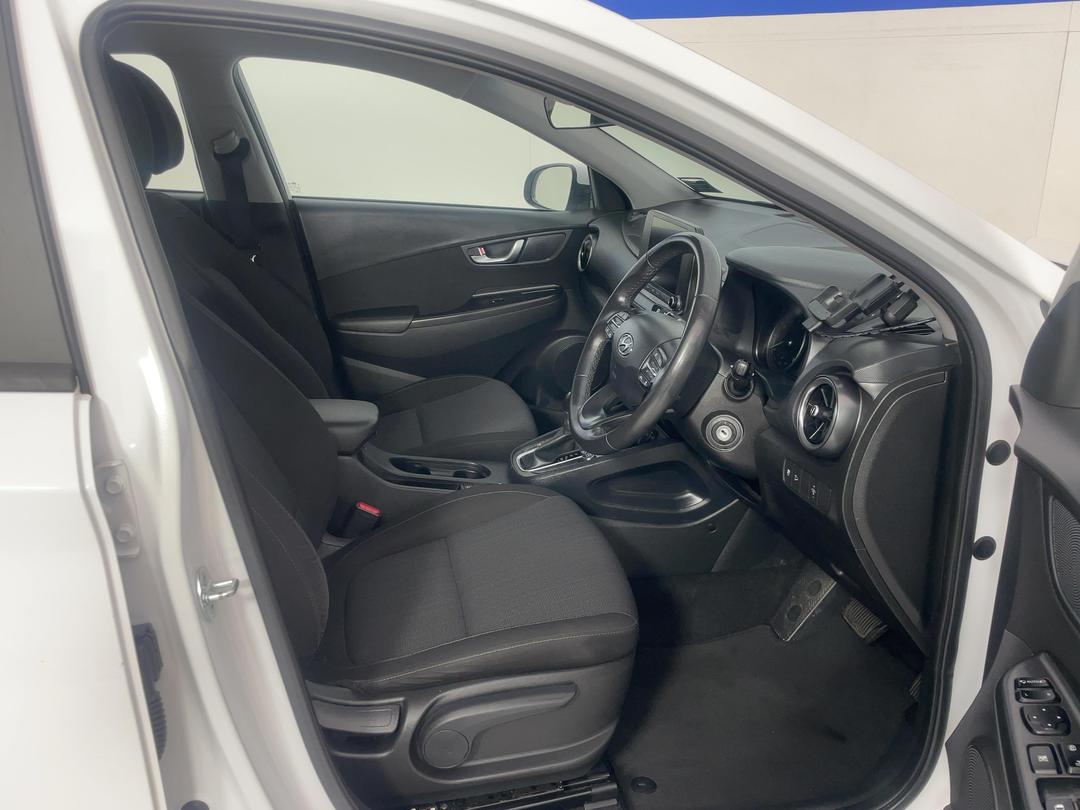 Photo '16' of Hyundai Kona