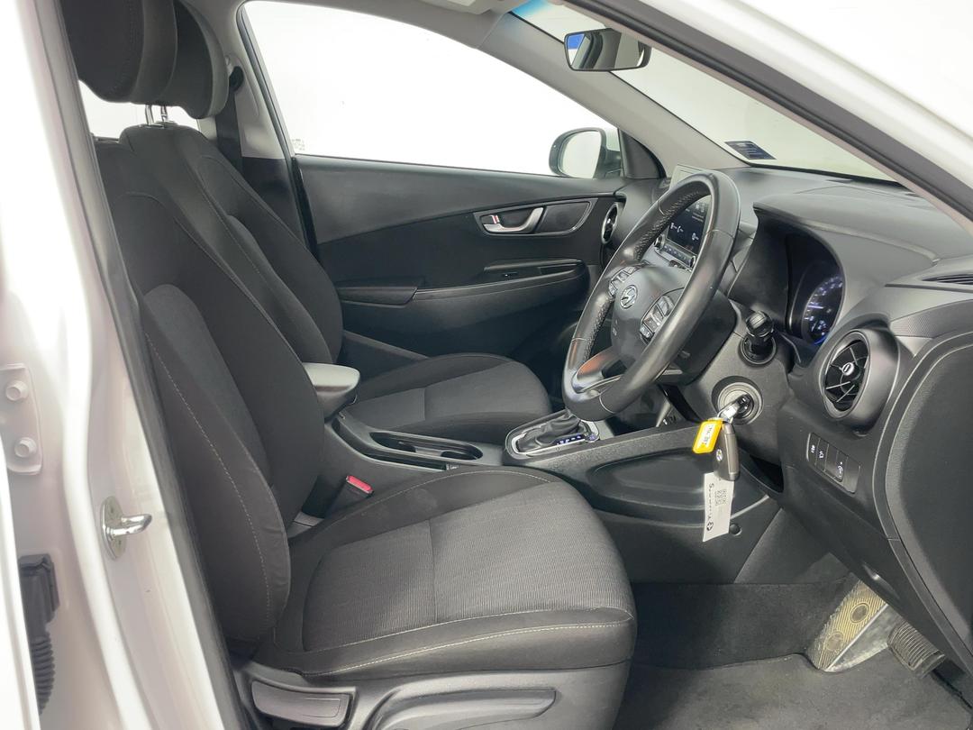 Photo '16' of Hyundai Kona