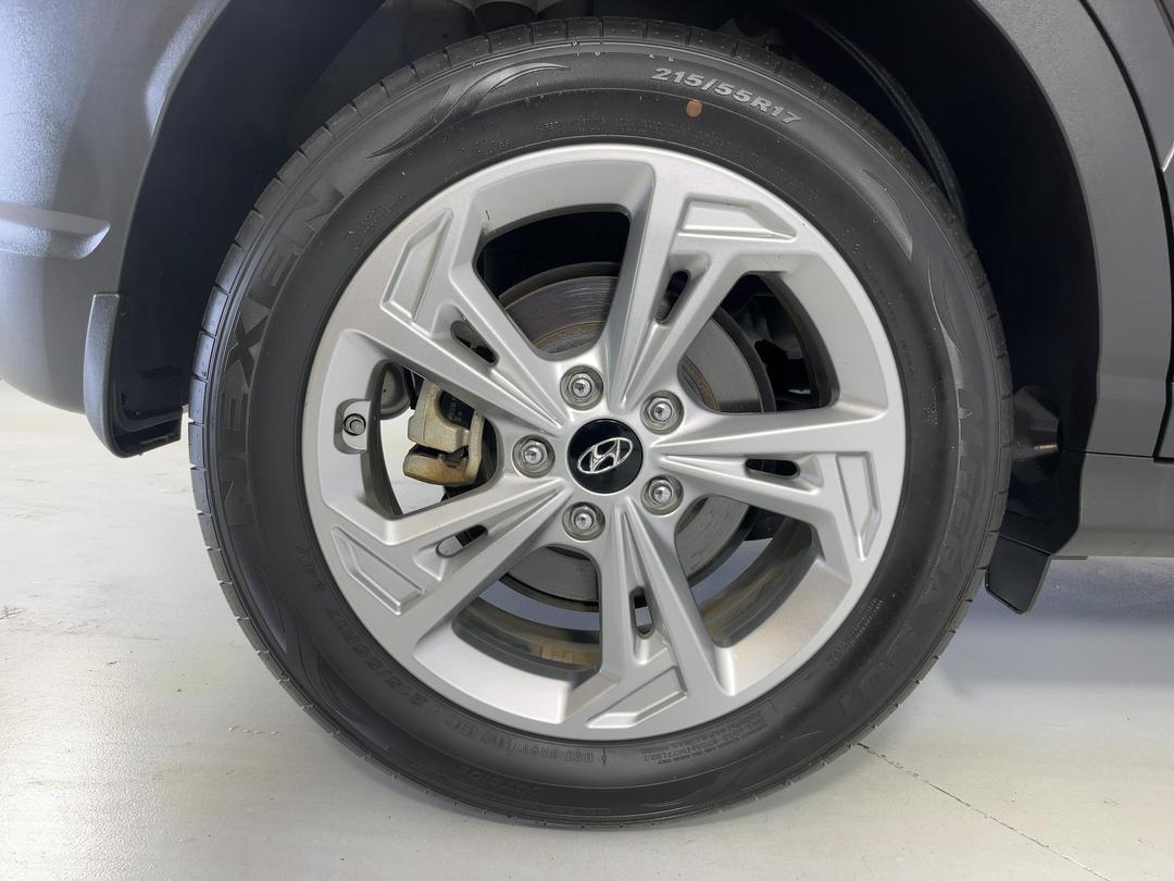 Photo '12' of Hyundai Kona