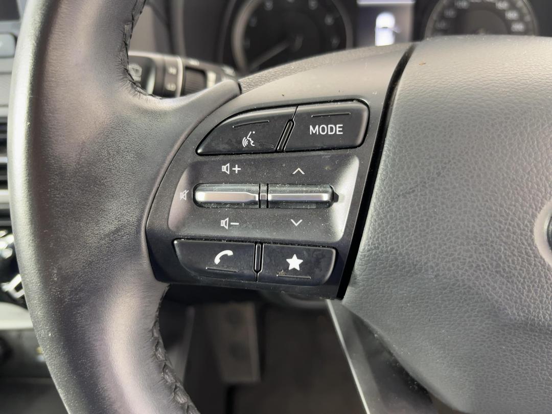 Photo '24' of Hyundai Kona