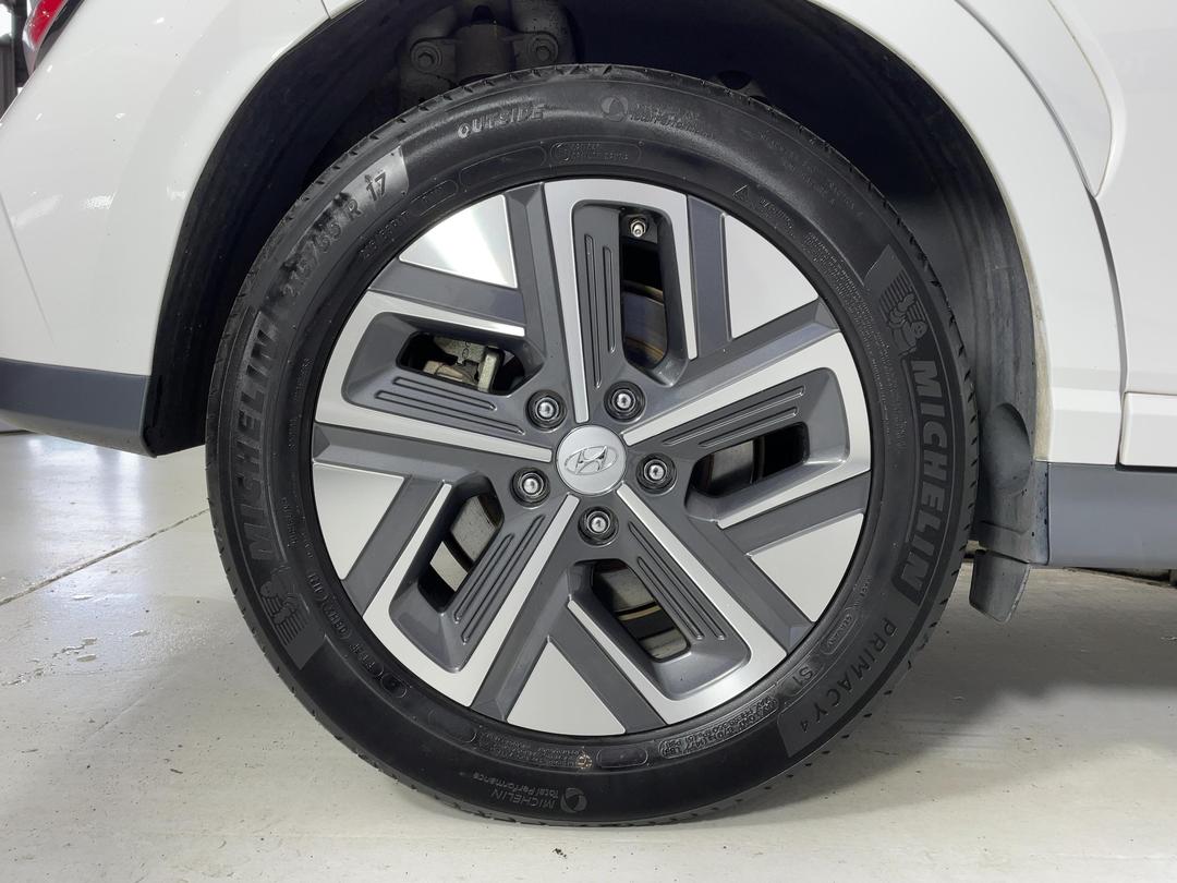 Photo '12' of Hyundai Kona
