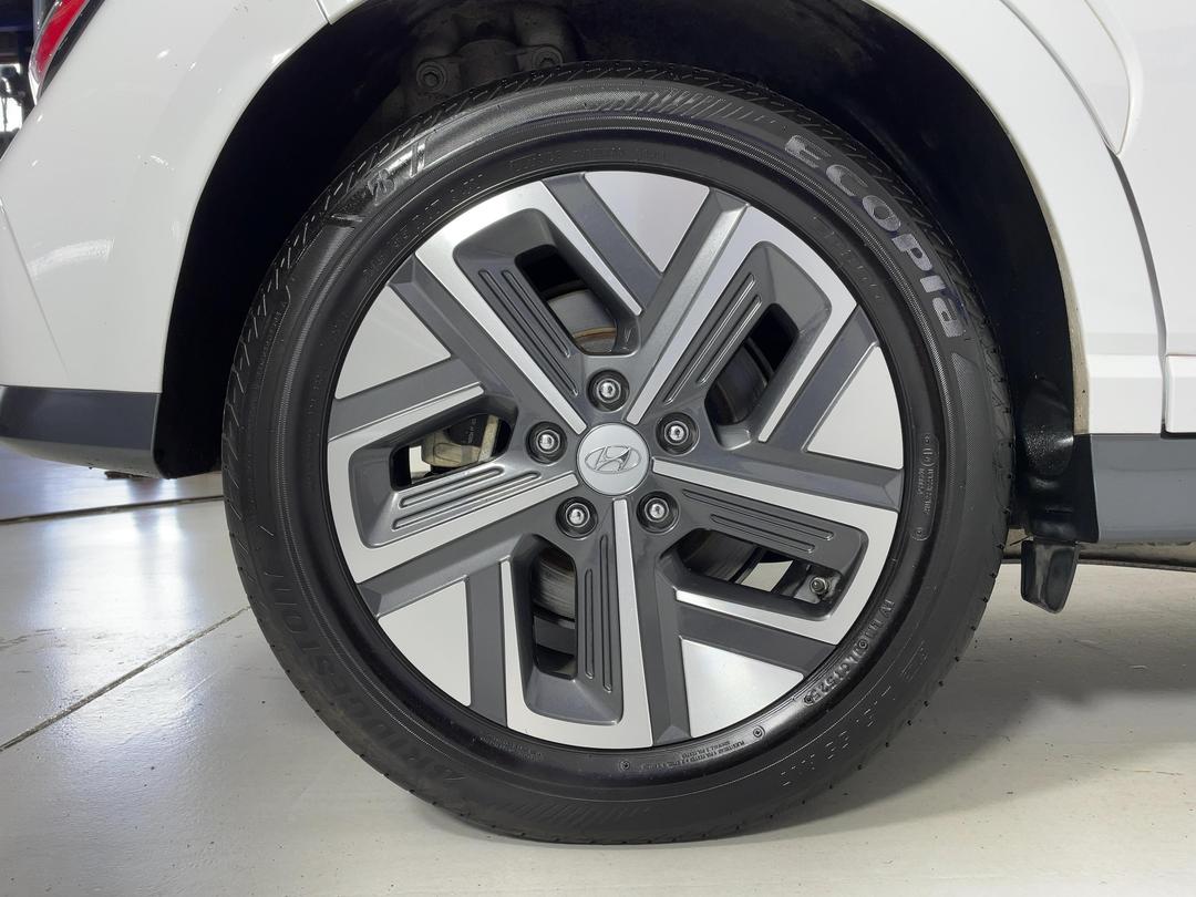 Photo '12' of Hyundai Kona