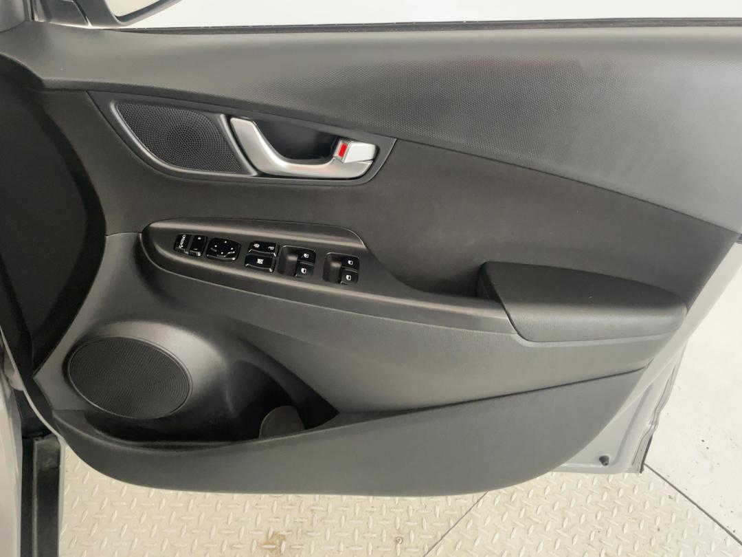 Photo '15' of Hyundai Kona
