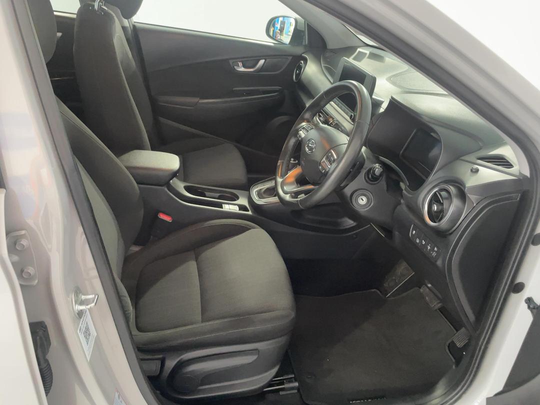Photo '16' of Hyundai Kona