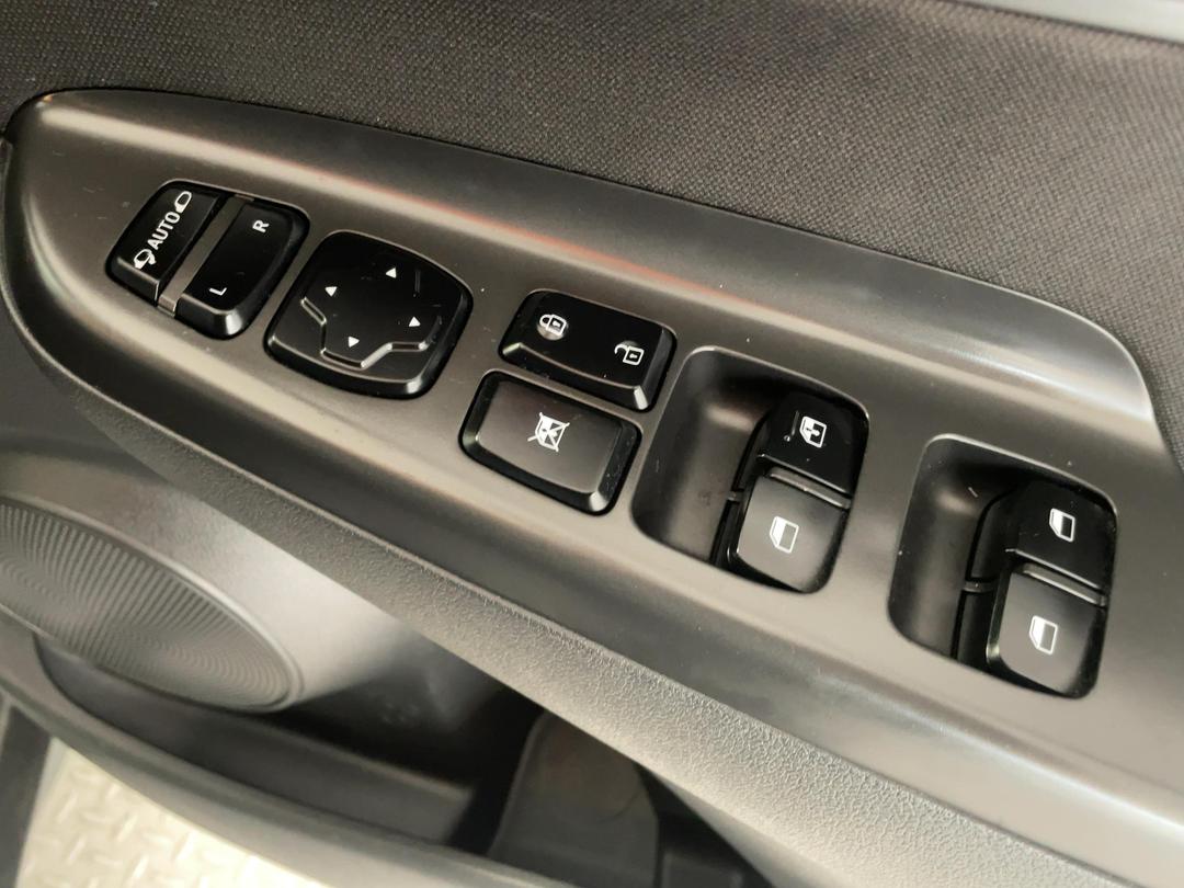 Photo '24' of Hyundai Kona