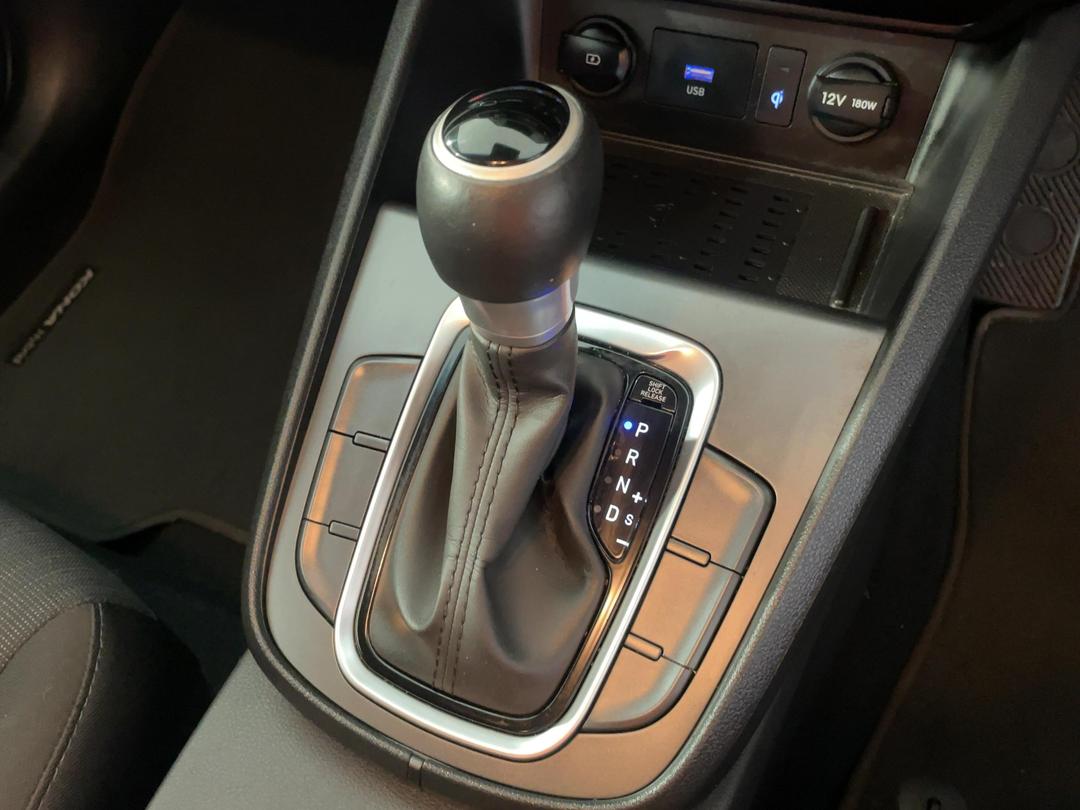 Photo '32' of Hyundai Kona