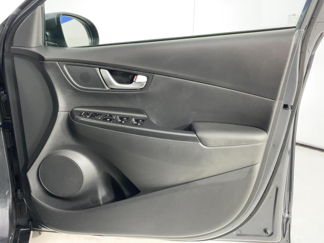 Photo '15' of Hyundai Kona