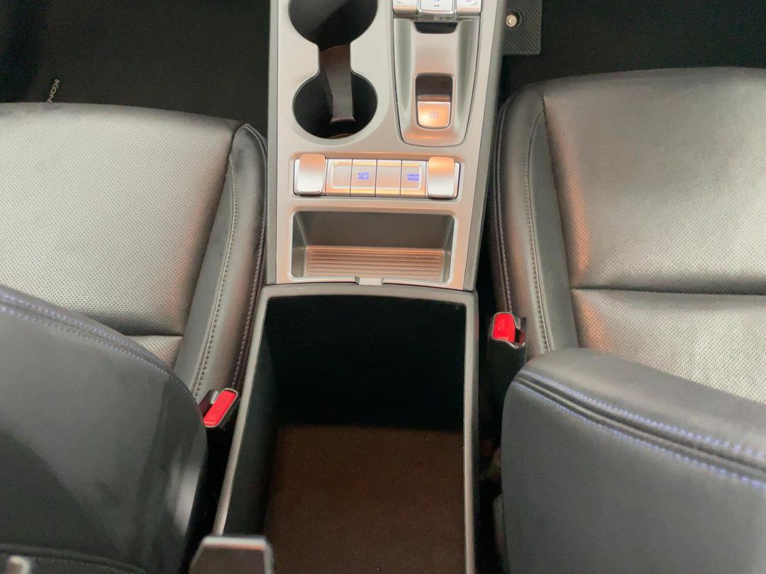Photo '18' of Hyundai Kona