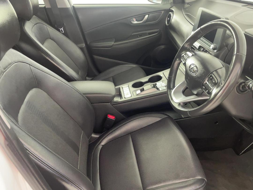 Photo '16' of Hyundai Kona
