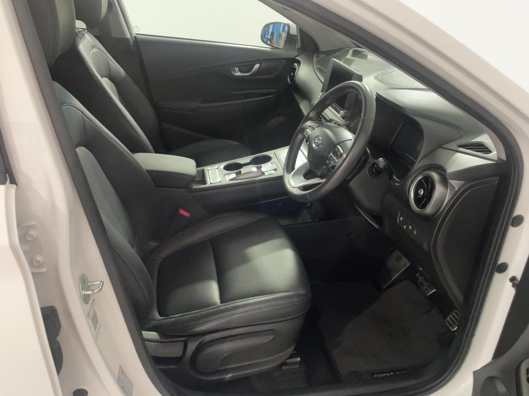 Photo '16' of Hyundai Kona