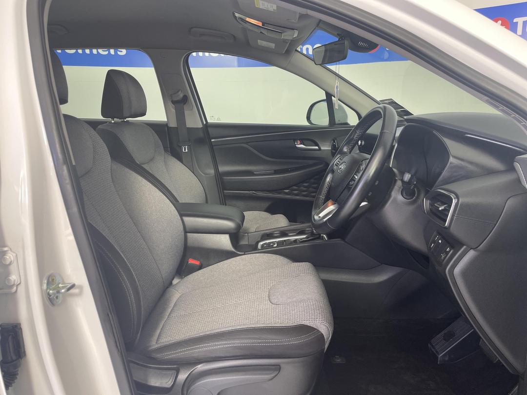 Photo '15' of Hyundai Santa FE