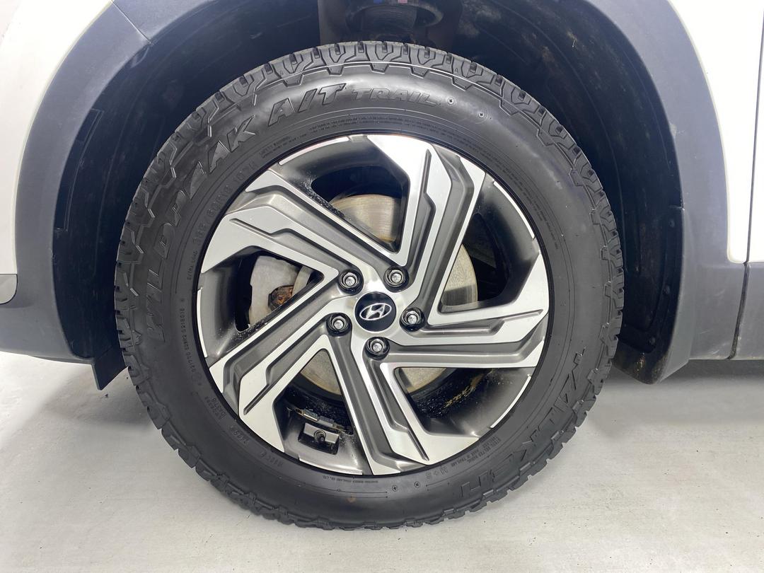 Photo '10' of Hyundai Santa FE