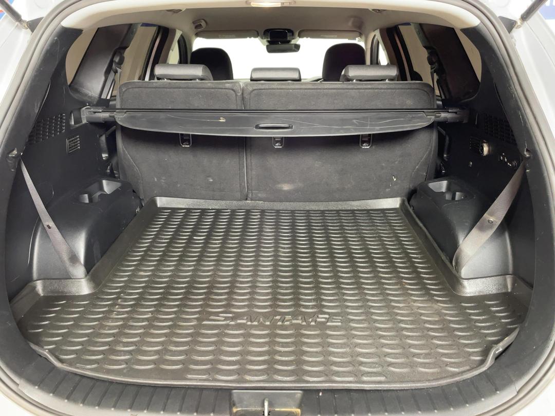 Photo '12' of Hyundai Santa FE TM Photo '12' of Hyundai Santa FE TM