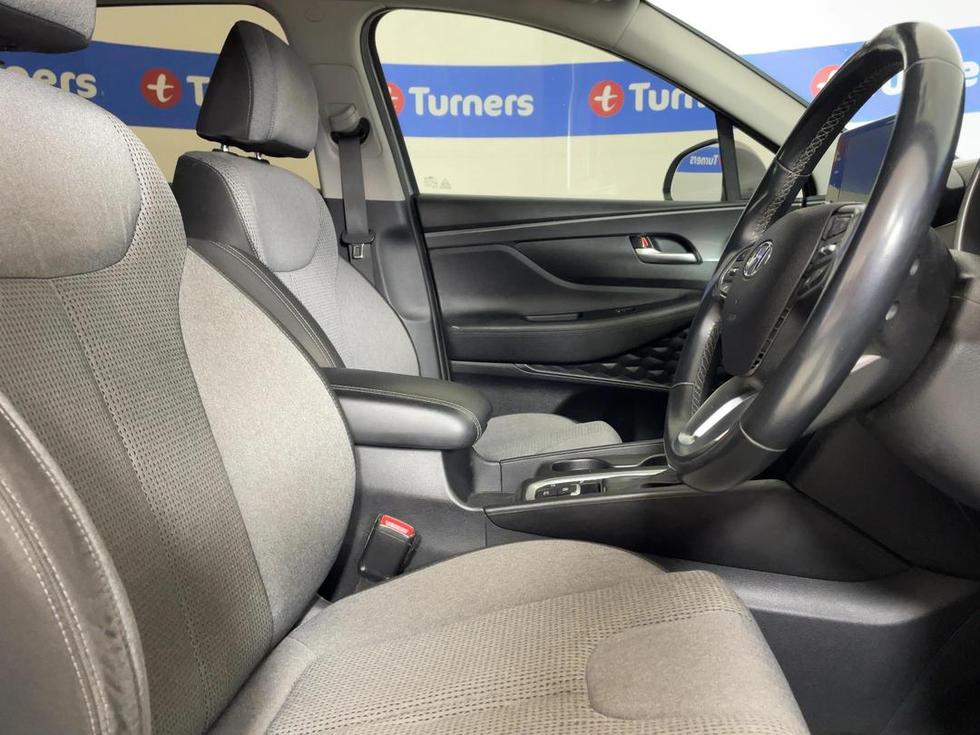 Photo '14' of Hyundai Santa FE TM Photo '14' of Hyundai Santa FE TM