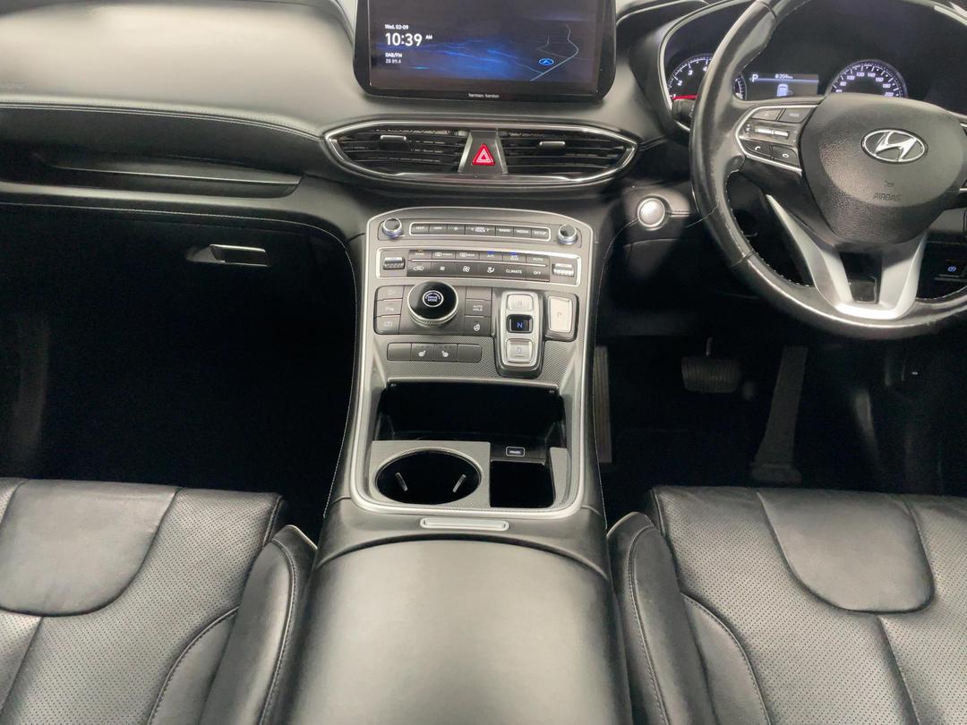 Photo '18' of Hyundai Santa FE