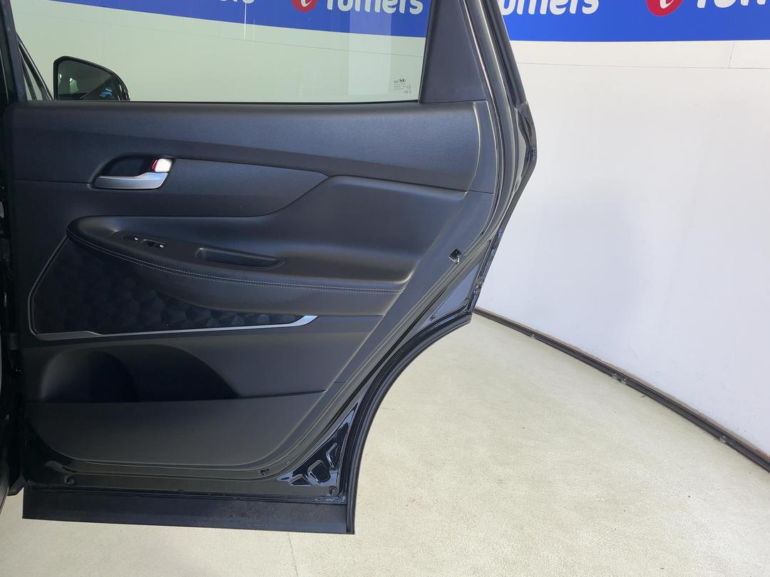 Photo '19' of Hyundai Santa FE