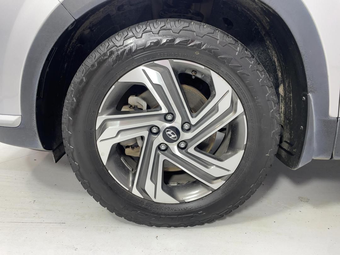 Photo '10' of Hyundai Santa FE