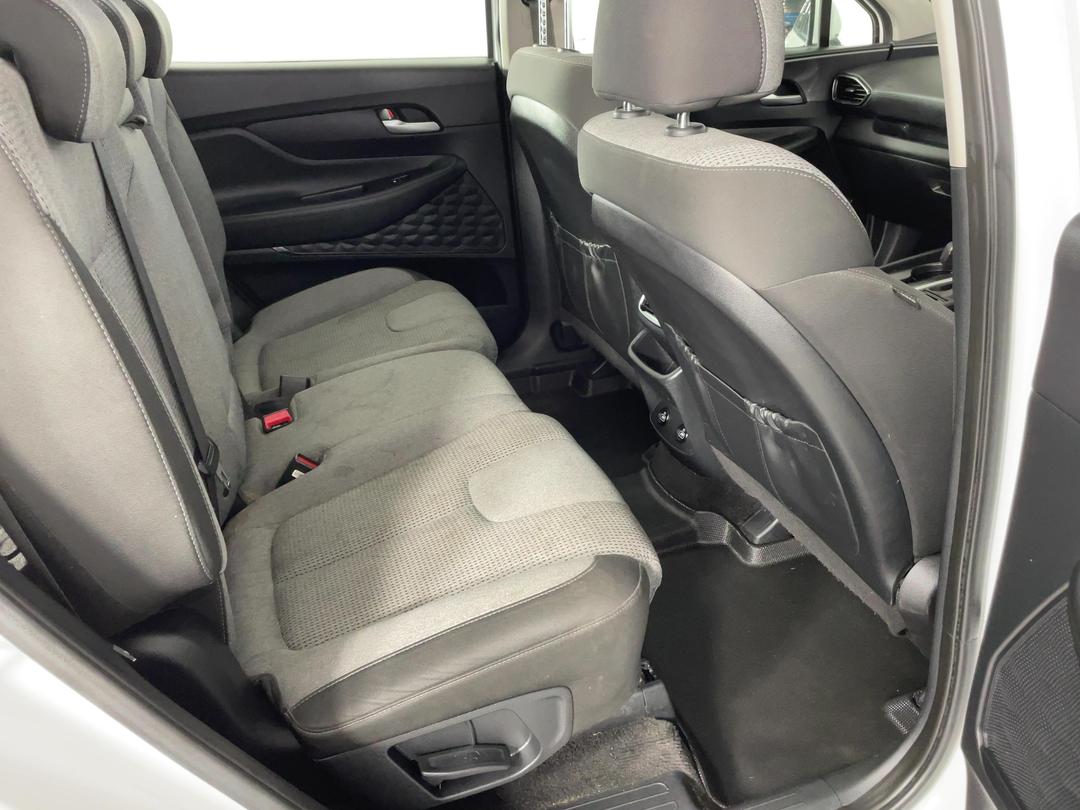 Photo '20' of Hyundai Santa FE