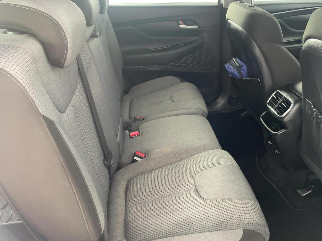 Photo '20' of Hyundai Santa FE