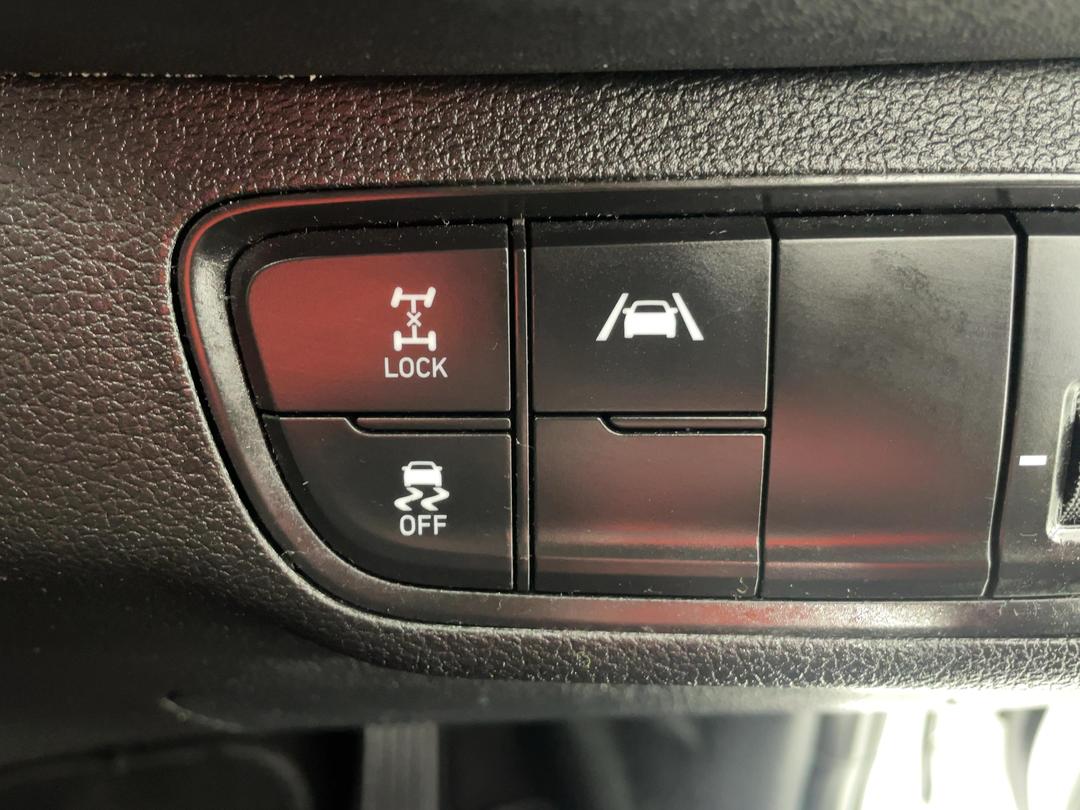 Photo '23' of Hyundai Santa FE