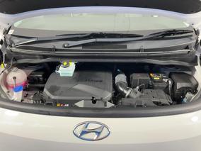 Photo '13' of Hyundai Staria