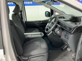 Photo '16' of Hyundai Staria