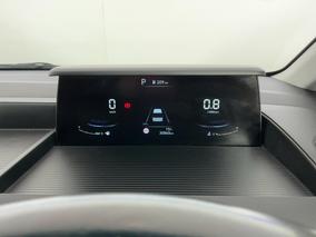 Photo '20' of Hyundai Staria