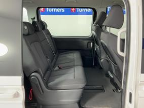 Photo '19' of Hyundai Staria